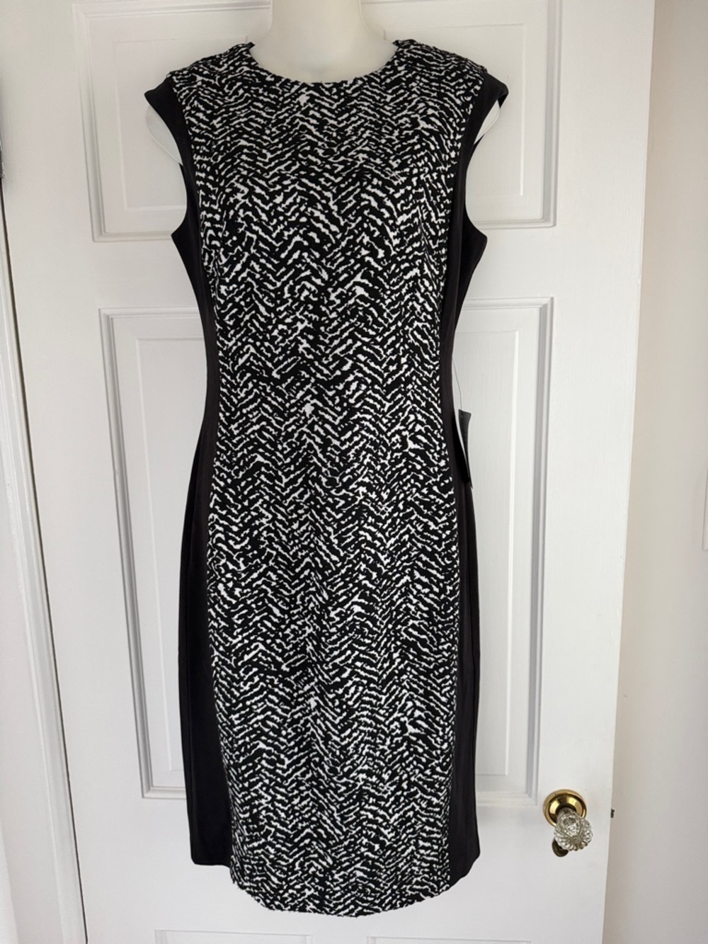 NWT, VINCE CAMUTO Nordstrom Sheath Dress - 4